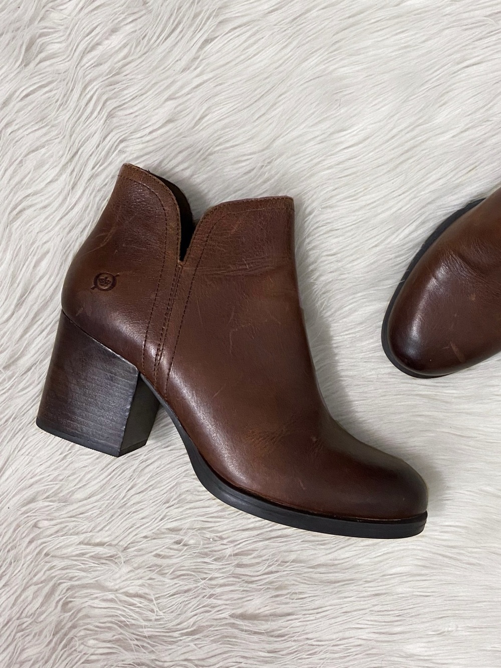 Born Olivia Ankle Boots Brown Toffee Leather Block Heel Booties Minimalist 8